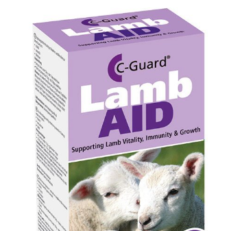 KUZULAR İÇİN BAĞIŞIKLIK GÜÇLENDİRİCİ.
Yeni doğan Kuzuda aktivite ve iştahı, kolostrum alımını, bağışıklığı ve büyümeyi destekler.
Lamb Aid + C-Guard, bağışıklık ve bağırsak sağlığının doğal yönetimini desteklemek için formüle edilmiş bitki özleri ve uçucu yağların bir karışımıdır.